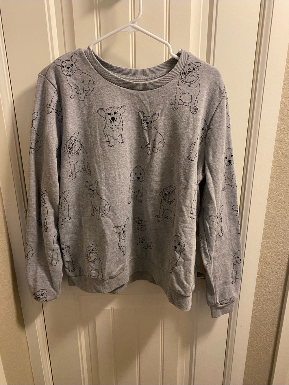 Forever 21 Sweatshirt 2X Woman Gray Dogs Crewneck Pullover XXL Puppies Dog